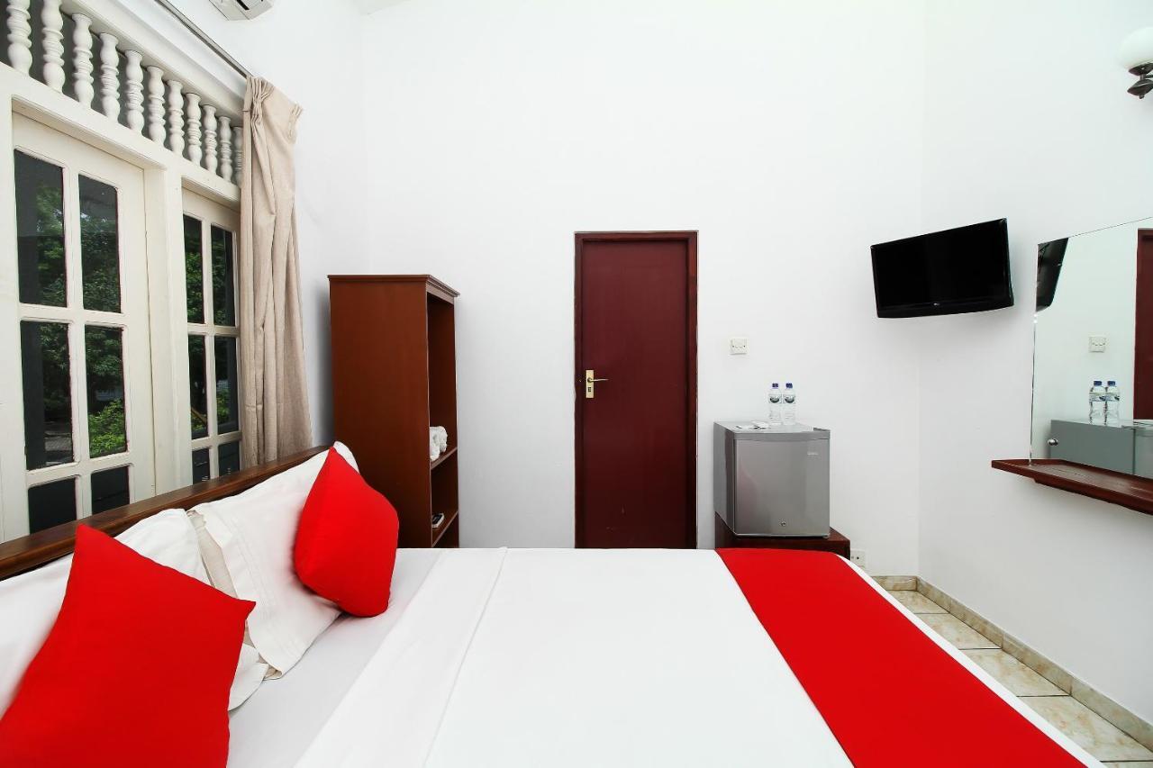Hotel Empryean Katunayaka Екстериор снимка