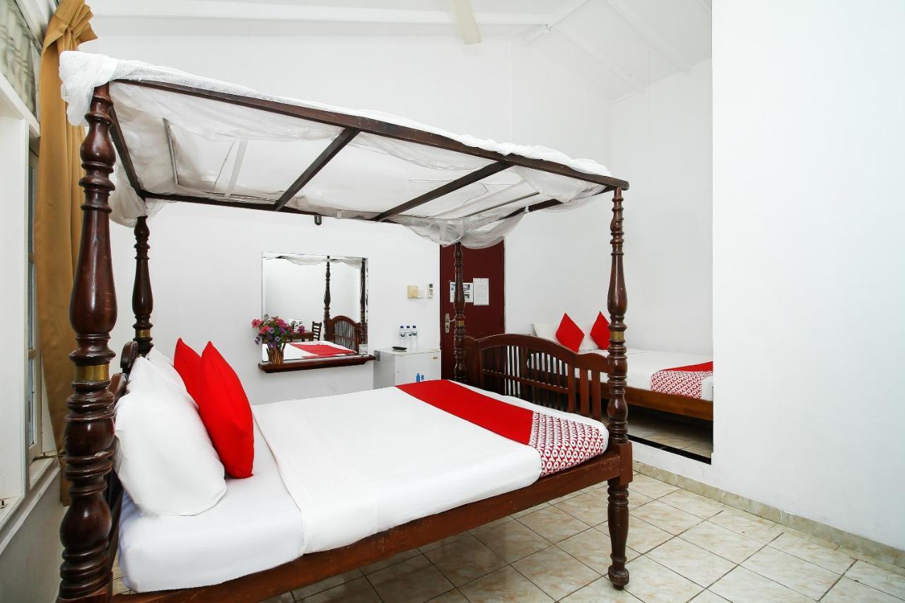 Hotel Empryean Katunayaka Екстериор снимка